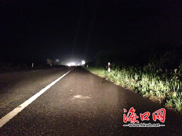 貨車(chē)?？诶@城高速側(cè)翻4人死亡 繞城高速隱患重重