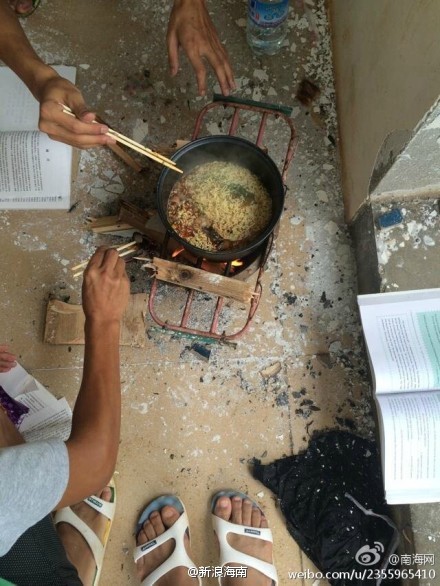 學生埋鍋造飯