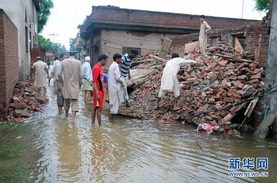 （國際）（2）巴基斯坦暴雨死亡人數(shù)升至165人 