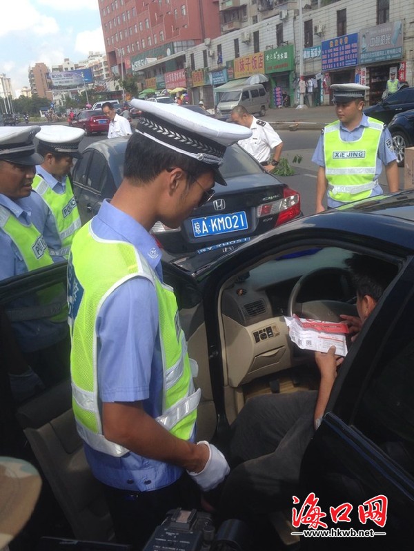 “黑车”司机狡辩还想跑