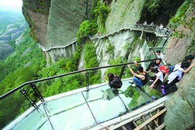 北京叫停景区新建玻璃栈道