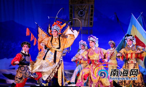 《黄飞虎反五关》海口登场 名家展示传统粤剧魅力