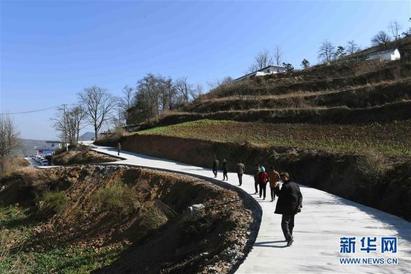 （新春走基層）（3）云南尋甸：筑就農(nóng)村幸福路