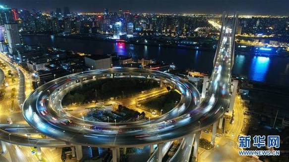 这是2017年4月13日无人机拍摄的南浦大桥。