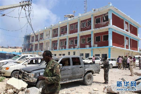 （国际）（3）索马里首都发生两起袭击　至少12人死亡