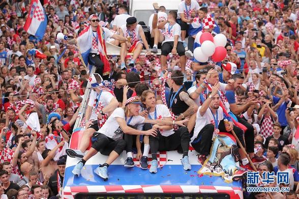 （世界杯）（3）足球——克罗地亚人民迎接英雄凯旋