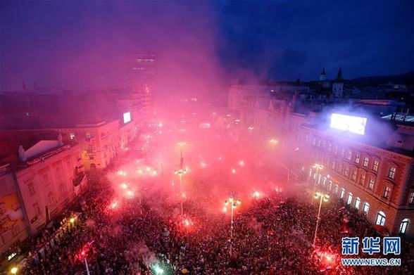 （世界杯）（6）足球——克罗地亚人民迎接英雄凯旋
