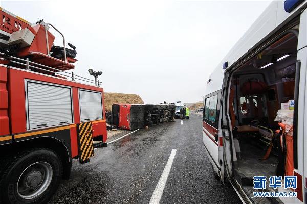 （國際）（5）土耳其客車翻車致7人死亡