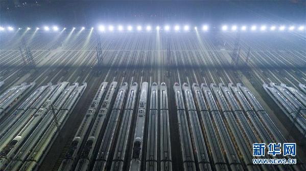 （关注春运）（12）“陆地舰队”：通宵检修 黎明出发