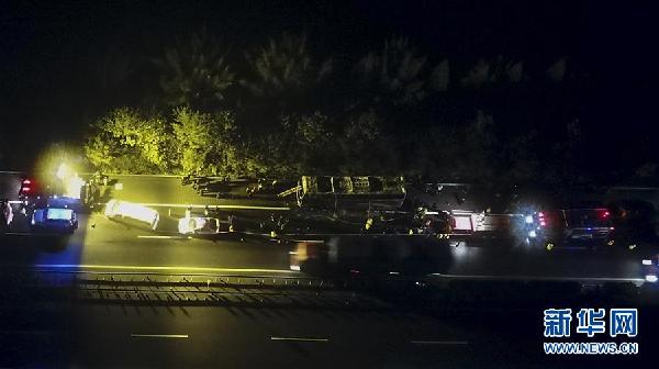 （社会）（2）湖南常长高速客车起火事故致26人死亡