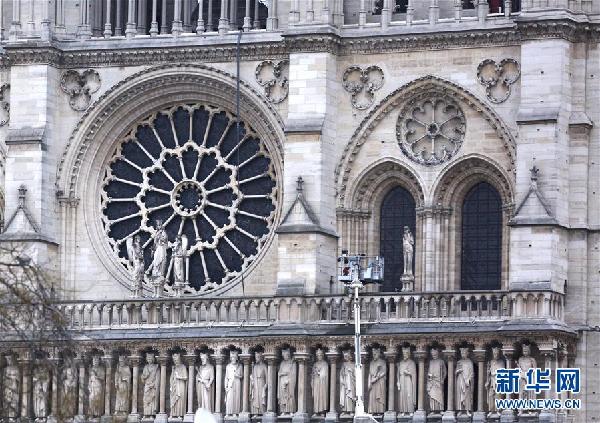 （国际）（2）巴黎圣母院：浩劫之后