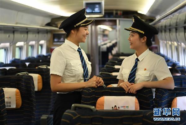 （社会）（9）国内铁路将迎来首批女动车组司机