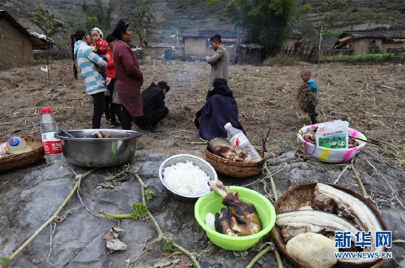 （社会）（1）四川悬崖村彝族群众喜迎彝族年