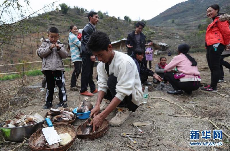 （社会）（5）四川悬崖村彝族群众喜迎彝族年