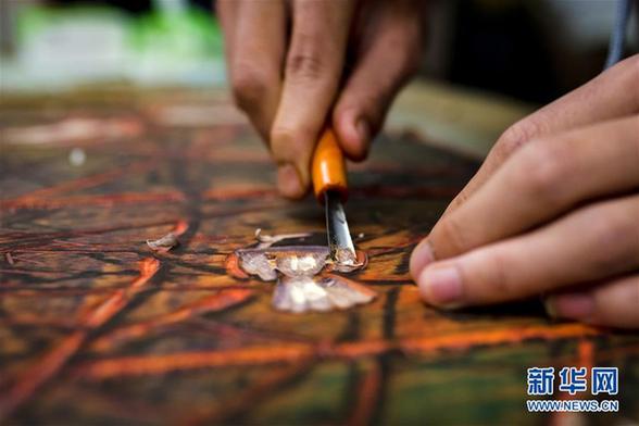 （文化）（1）刀尖上的技艺——走近云南普洱"绝版木刻"艺术