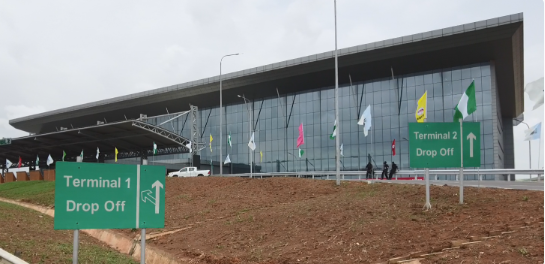 拉各斯是尼日利亚经济中心也是该国第一大城市,拉各斯国际机场拥有近