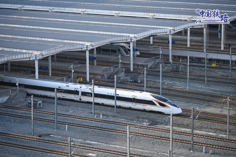 a615bd731fe4bceee5222f8812be208e_2025081511002e10b22f40aabc8007ba2be377d3_20250815ef4b691bc9354132911ecd5260090432.jpg