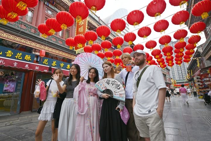 18d241ecfff973f4381ce52c7c77e7e8_quality,Q_80.jpg
