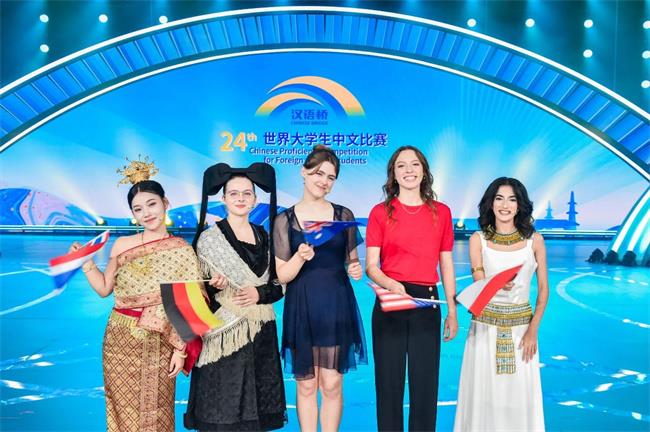 635ab7c659a146425e3954350295a62a_20251114183550170.jpg 635ab7c659a146425e3954350295a62a_20251114183550170.jpg