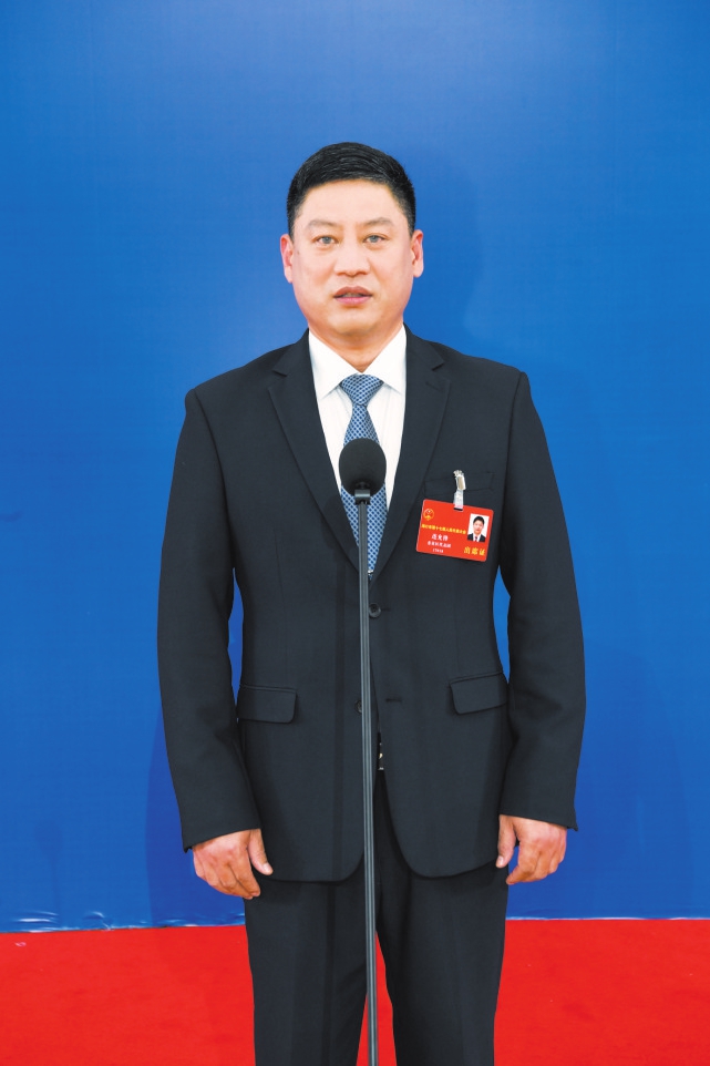 c06d826ab25c7fd2cbb27d8d990499df_6feeb3a545dc6c4348f0c754271b4fe3.jpg c06d826ab25c7fd2cbb27d8d990499df_6feeb3a545dc6c4348f0c754271b4fe3.jpg