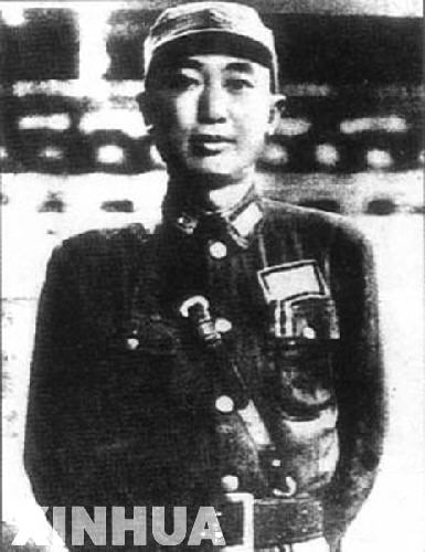 关于颂扬英雄气概和革命精神的成语,并且要有