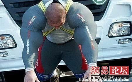 史上最变态肌肉男 [组图]