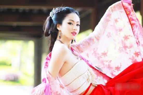 蓝燕《<em>太平公主秘史</em>》定妆照 成古装第一美女