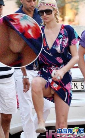 女星求出位撩裙露底任你看 <em>不穿内裤</em>春光乍泄