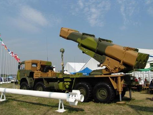 中国火箭炮世界排行_中国超远程新火箭炮卫士2D,中国的火箭炮在世界的