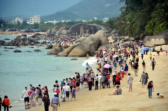 反思三亚旅游:春节期间接待能力存在落差_海南
