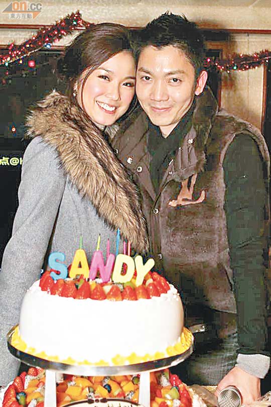 刘倩婷拍拖半年速嫁李丞责难抵浪漫求婚(图)