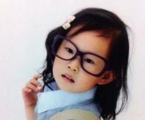 赵本山新收12名徒弟 前妻的可爱女儿首度曝光