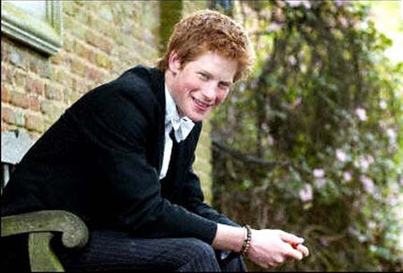 姐妹们上 别让英国哈里王子忧伤当剩男!_资讯