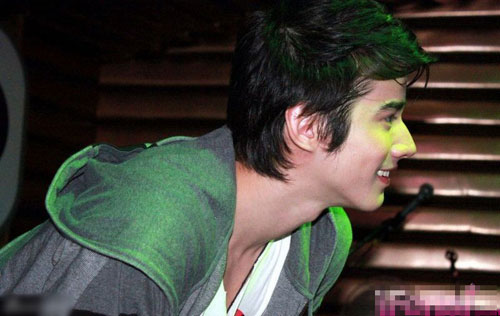 泰国混血美男马里奥私照_明星组图_娱乐新闻