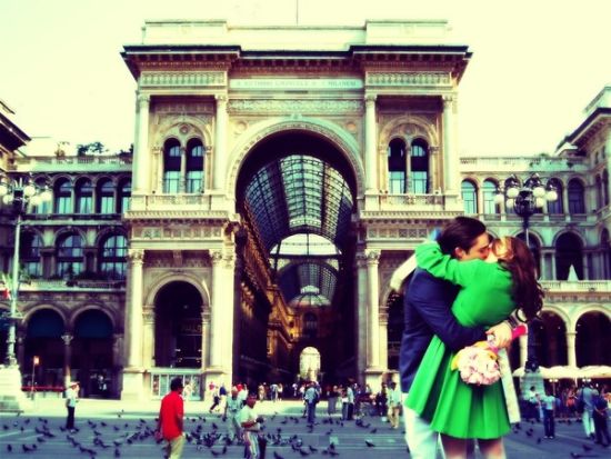 《<em>绯闻女孩</em>》亮相上海 盘点b与c情侣造型_装扮