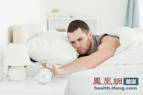 男人<em>为什么</em>会长白<em>头发</em> 白发<em>拔</em>一根长十根?_男