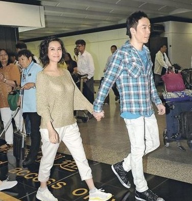 黄贯中朱茵恩爱全裸照曝光 黄贯中朱茵已注册结婚