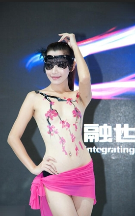 海口车展谁乳争锋 <em>人体</em>彩绘惊现<em>波霸</em>图片频道