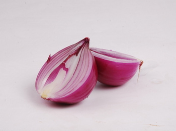 洋葱的功效与作用女性 b248a21764517a71a876a48a0ff9392e.jpg