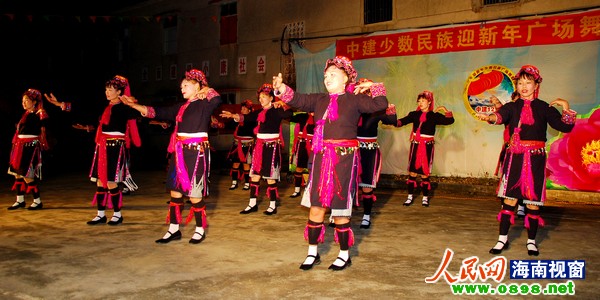 南海风云主题曲曲谱-中建农场举行迎新年少数民族联欢晚会