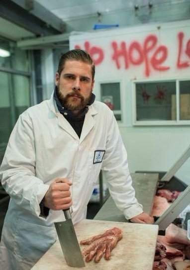 恐怖!伦敦人肉屠宰场实拍_社会新闻_新闻中