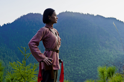 《寻路》央一热播 新版<em>贺子珍</em>罗忆楠自评3分