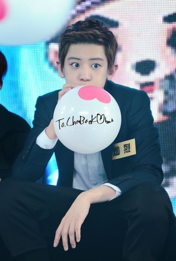 【组图】exo《中国爱大歌会》录制过戏瘾模仿