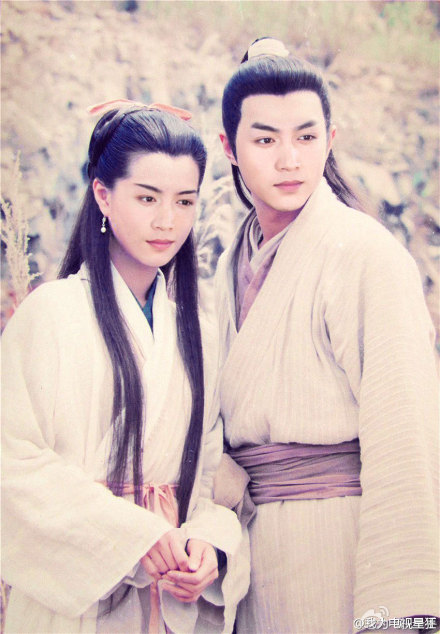 <em>赵丽颖PS</em>版<em>小龙女</em>完胜陈妍希 陈妍希躺枪遭抹