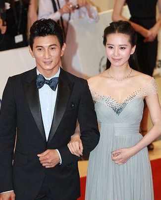 娱圈畸形父女恋 明星情侣真实年龄差:吴奇隆刘