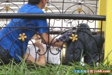 初中生求爱现场接吻 学生野战不雅艳照盘点_社