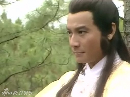 82版慕容复-石修饰演