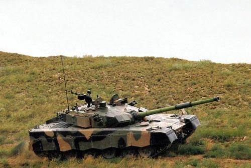 俄媒:沙特大量军购应对大战 含中国坦克战机_