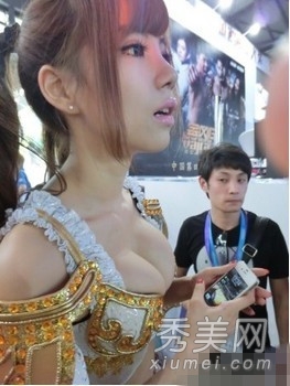 叶梓萱爆乳自称走清纯路线被骂胸大<em>无</em>脑 盘点