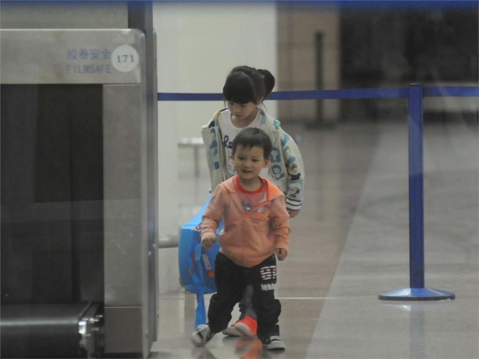  田亮儿子 高清近照曝光 与森碟形影不离(图)图片